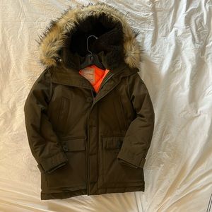 Jcrew boys down parka size 8. Never worn